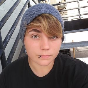 Meet your Posher, Kasey